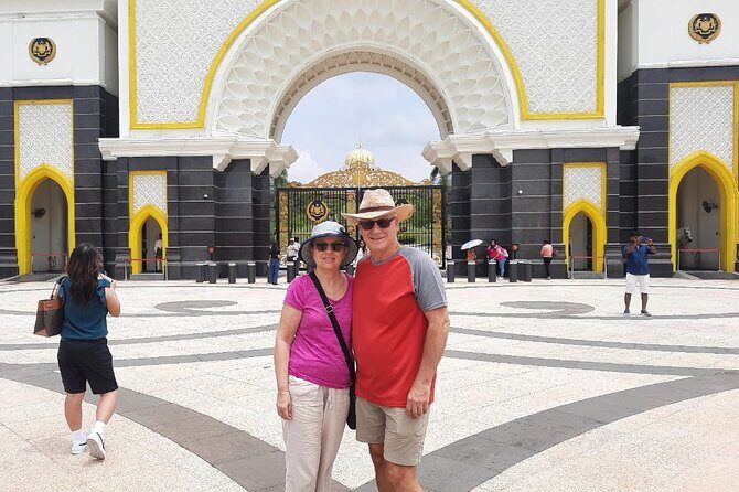 Kuala Lumpur & Batu Caves Full-Day City Tour - Authentic Insights from Reviewers