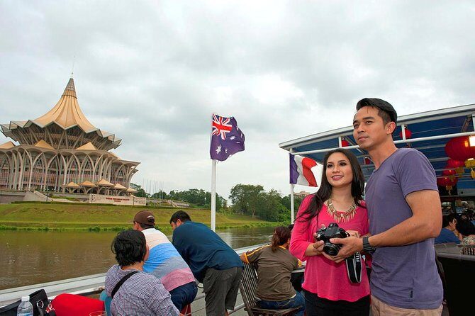 Kuching Heritage Tour with Sarawak Sunset River Cruise & Pickup - The River Cruise: A Scenic Finale