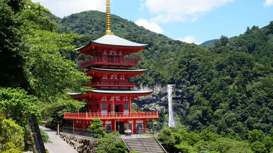 Kumano Kodo & Kumano Sanzan One-Day Tour from Osaka