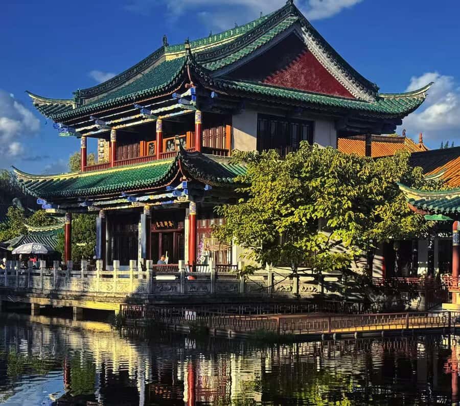 Kunming: Half-day tour of Bihu Lake and Yuantong Temple - Who Is This Tour Best For?