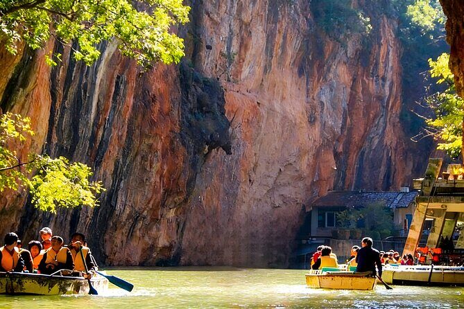 Kunming Private Day Tour to Jiuxiang Cave with Boat Ride - What Previous Travelers Say