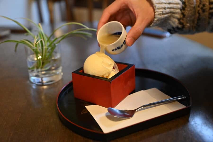 Kyoto: Fushimi Water, Sake, and Sweets Guided Tour - Practical Details and What to Expect