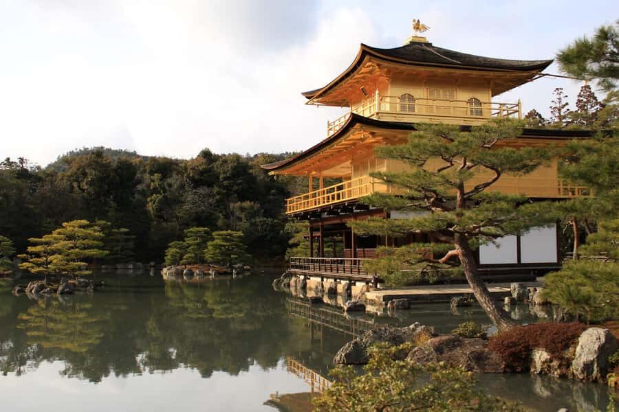 Kyoto: Kinakuji The Golden Pavilion, Ryan-Ji and Wildlife - A Closer Look at the Itinerary