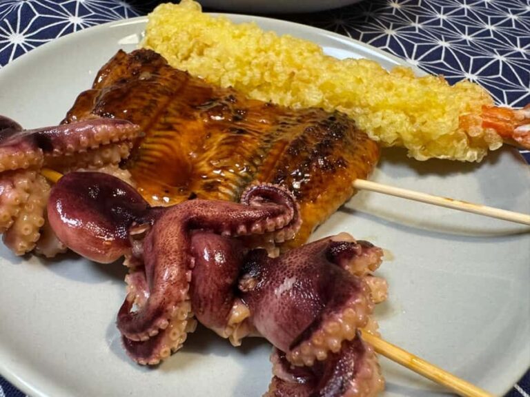 Kyoto Nishiki Market Tour with Matcha Experience. - Exploring Kyoto’s Food Scene with a Local Touch