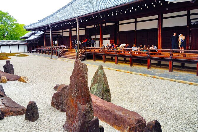 Kyoto: Tofuku-ji Temple and Komyo-in Guided Walking Tour - Who Will Love This Tour?