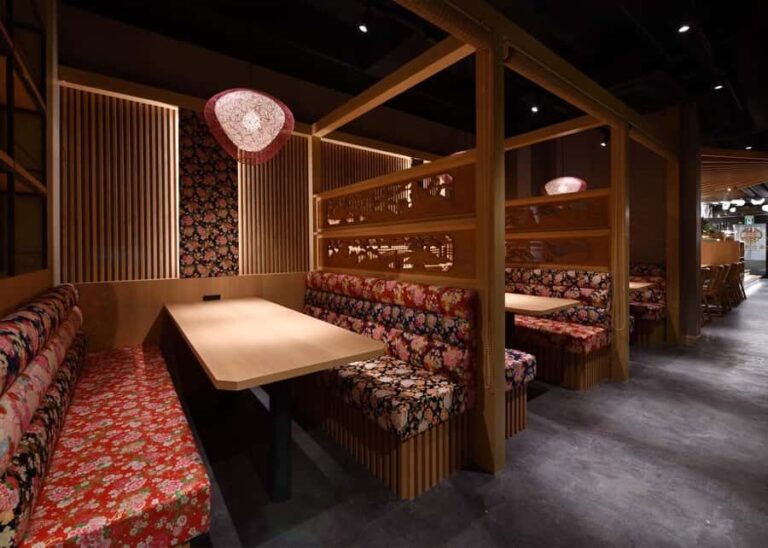 Kyoto: Tuna Cutting Show, Sushi-Making Class, and Drinks - Practical Details and Tips for Visitors