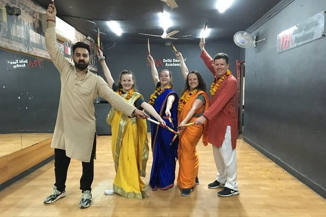 Learn to Dance like a Bollywood Star - Practical Aspects and Tips