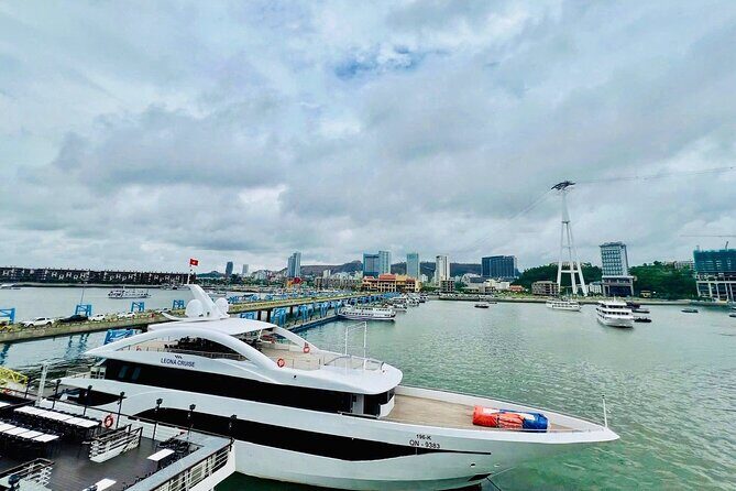 Leona Cruise Ha Long  5 Star Day Ship with Jacuzzi and Lunch - The Amenities and Activities: What Sets This Tour Apart