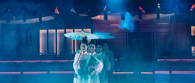 Lijiang: Yuyan Banquet Dinner Show with Costumes - The Performances: Music, Dance, and Costumes