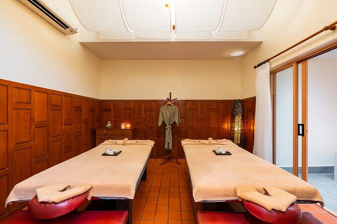 Lime Leaf Massage at Lime Leaf Spa - What to Expect from the Lime Leaf Massage