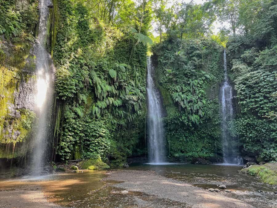 Lombok: Benang Stokel and Kelambu Falls Tour & Beach Sunset
