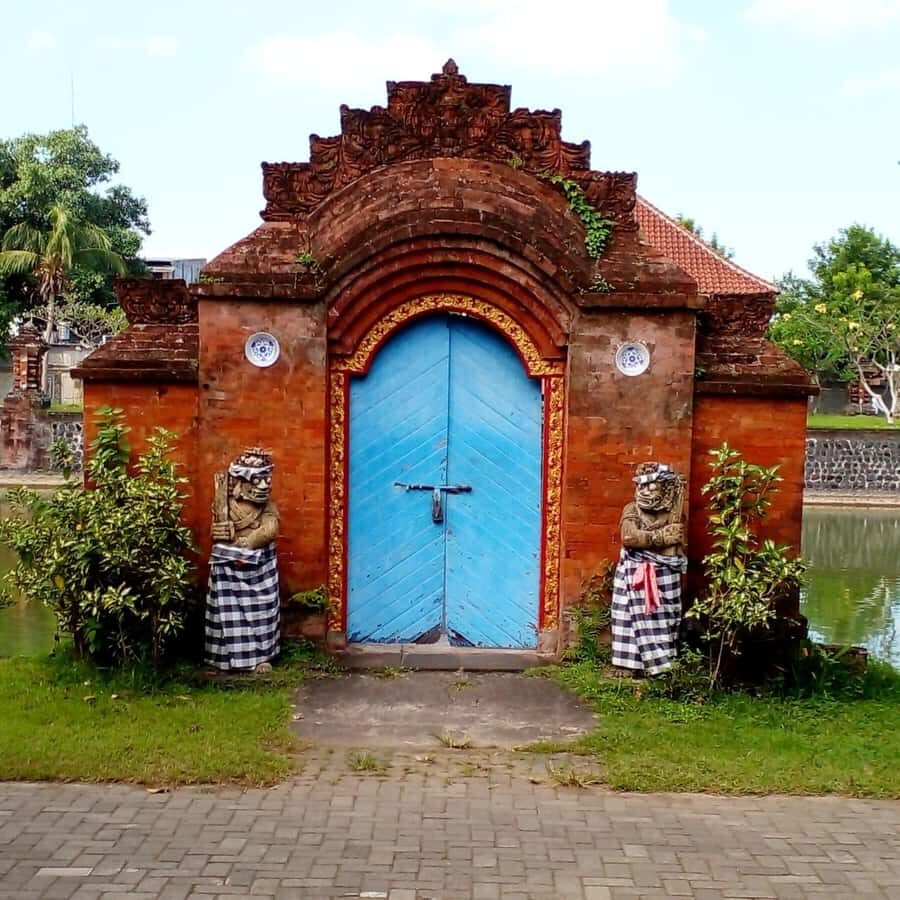 Lombok : City Tour and Atmosphere of Nature Countryside Tour