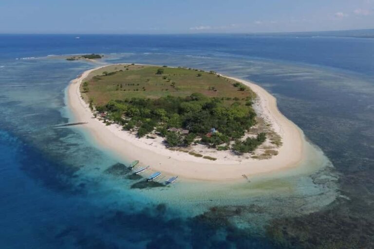 Lombok: East Gili Islands Snorkeling Tour with BBQ Lunch - Who Will Love This Tour?