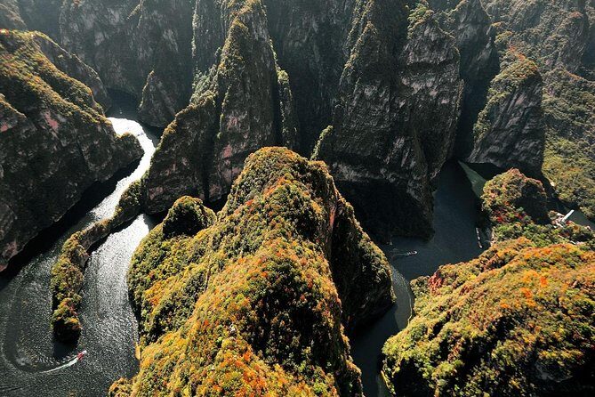 Longqingxia Gorge Cruise and Badaling Unrestored Great Wall Private Day Tour - What You Get for the Price