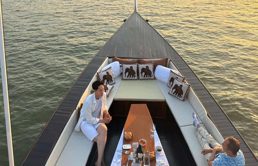 Luang Prabang Private Roundtrip:Pak Ou Caves,Lunch on Board - What Makes This Tour Stand Out?