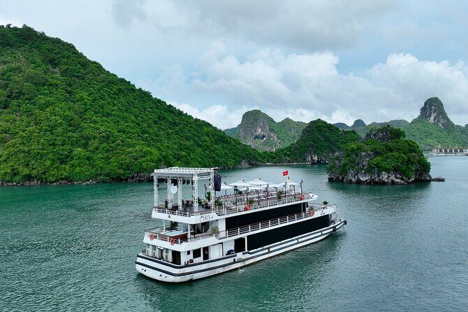 Luxury 7-Hour Halong Bay Cruise from Hanoi with Limousine & Lunch - An In-Depth Look at the Halong Bay Luxury Experience