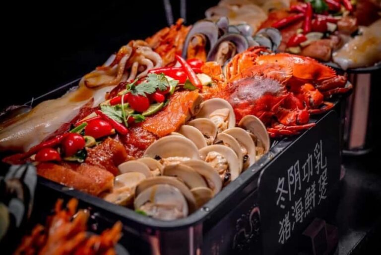 MacauGrand Lisboa Palace Buffet - The Buffet Experience: What to Expect