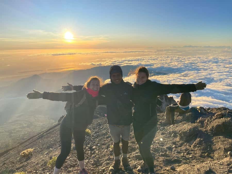 Majesty Mount Rinjani Summit 3,726M Lombok's Epick Adventure - The Sum Up