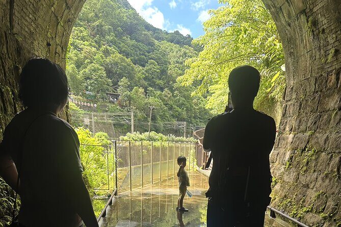 Makang, Mutan, Houtong Cat Village & Sandiaoling Day Tour - Who Should Book This Tour?