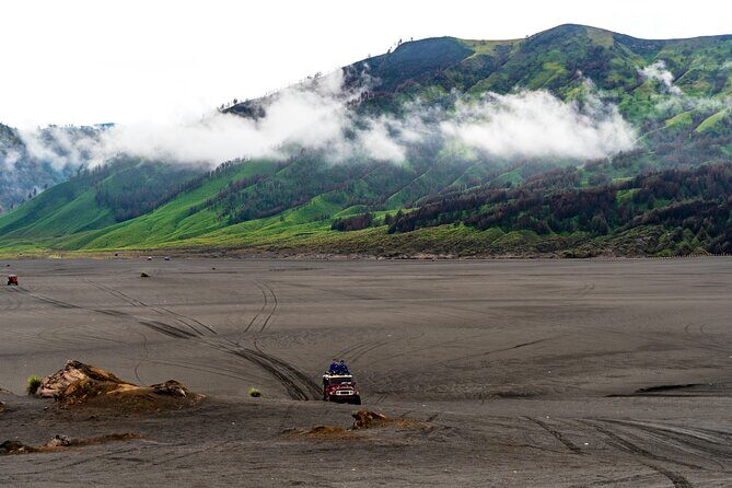 Malang : Private Sunrise Tour to Bromo with Crater Exploration - What the Tour Includes and What it Doesn’t