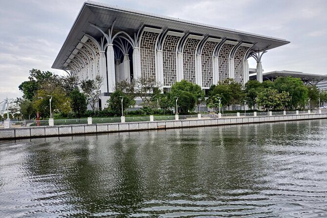 Malaysia Cruise Tasik Putrajaya - Authentic Traveler Feedback