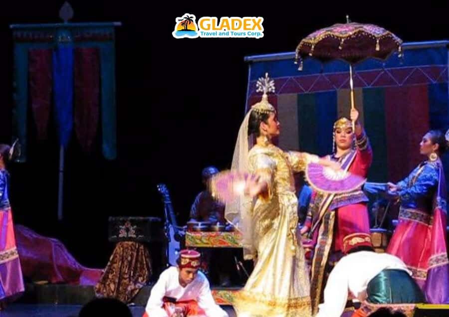 Manila: Night Tour with Buffet Dinner and Show - The Experience for Different Travelers