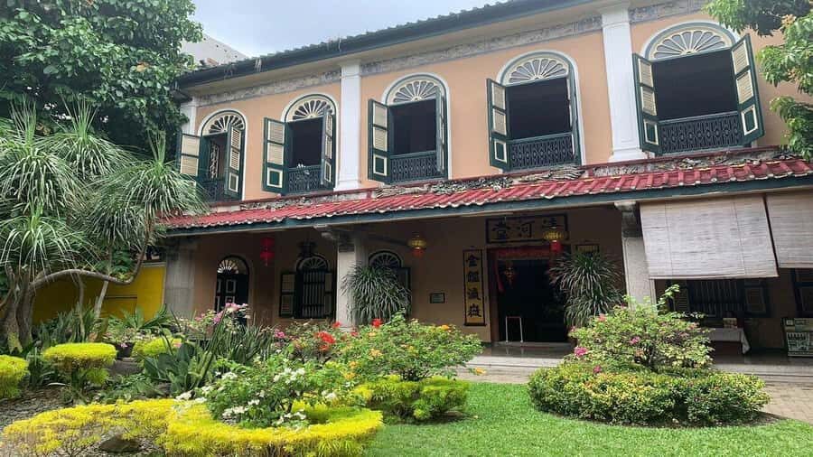 Medan: Explore the City with a Sightseeing Tour - Practical Details & What to Expect