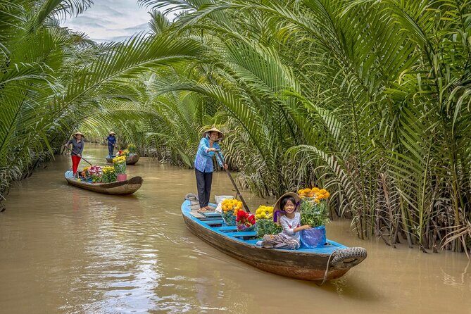 Mekong delta: Experience My Tho - Ben Tre full day with boat trip - Transport and Group Size
