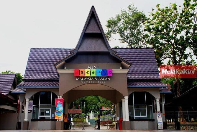 Melaka Full-Day Trip From Kuala Lumpur - Practical Notes: Transportation, Timing, and Value