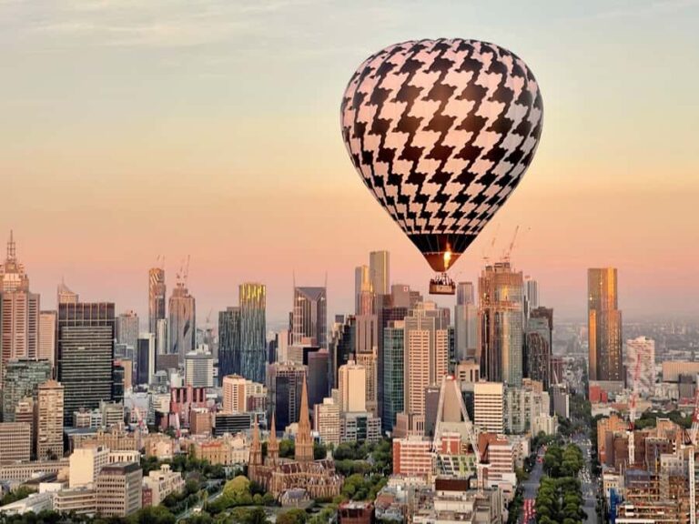 Melbourne: 1-Hour Hot Air Balloon Flight at Sunrise - Practical Details and Tips