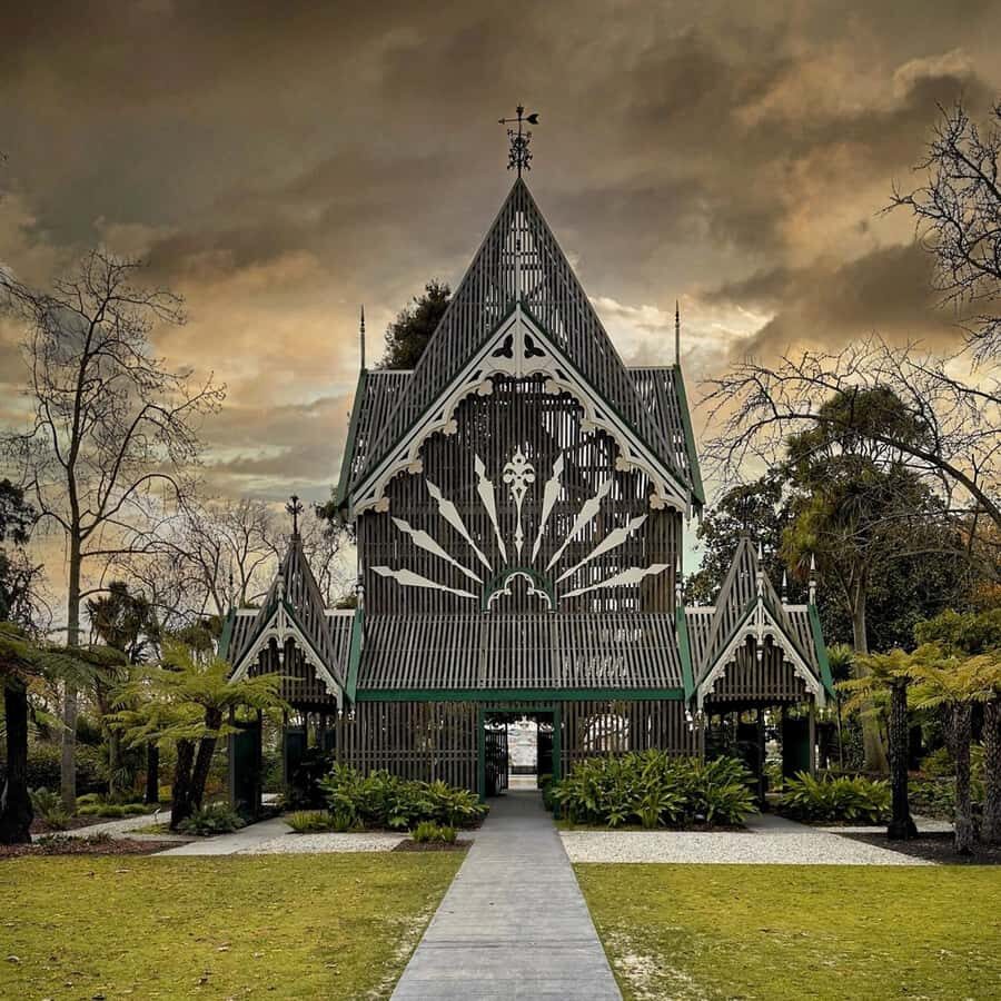 Melbourne: Sovereign Hill and Lake Ballarat Day Trip - Analyzing the Value and Practicalities