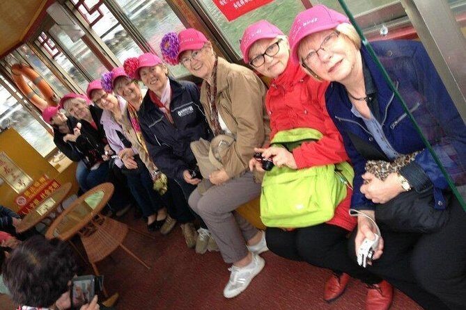 Mini Group: Guided Walking Tour of Luoyang Longmen Grottoes (4 hours) - The Value of a Small Group