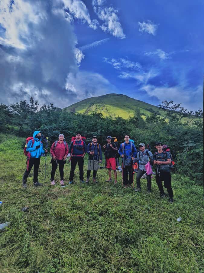 Mojokerto: Mount Penanggungan Guided Hike with meals - Why This Tour Offers Great Value
