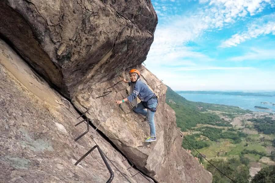 Mount Parang Via Ferrata Adventure Day Trip - An In-Depth Look at the Mount Parang Via Ferrata Experience