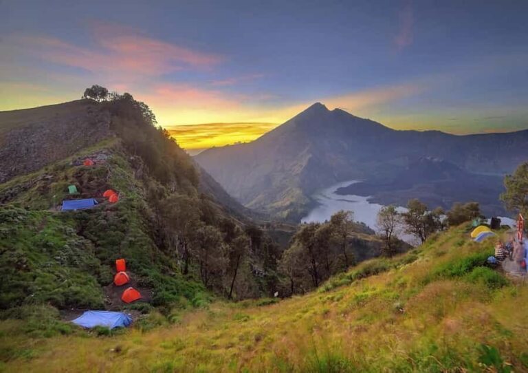 Mount Rinjani Crater Rim Trek with sunrise - What to Expect on the Ground