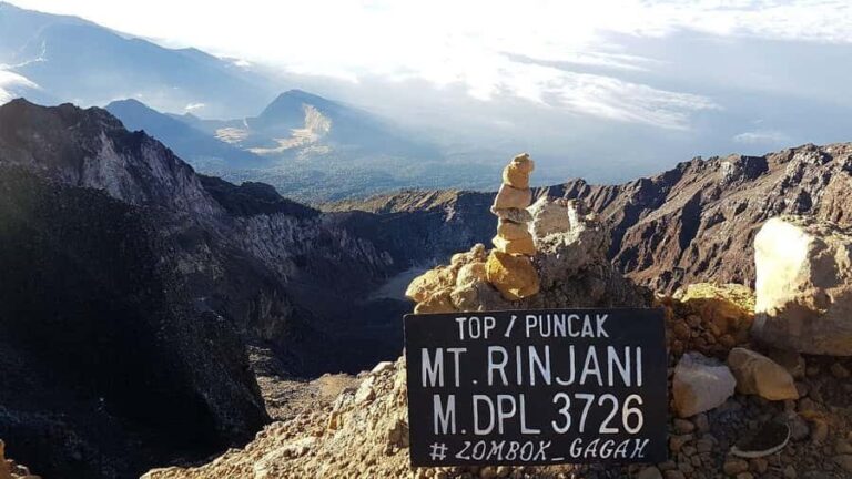 Mount Rinjani Hike 3 Days 2 Night Summit,Lake & Hot Spring - Transportation, Group Size, and Practicalities