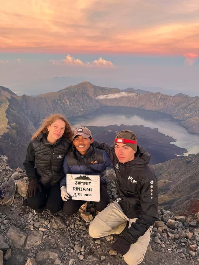 Mount Rinjani: Trekking To Summit Rinjani 3726m Day Tour - Early Morning Ascent to the Summit