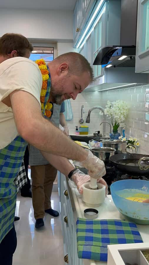 Mumbai: Indian Chai & Pakora Cooking Class in a Local Home - What to Expect from the Day