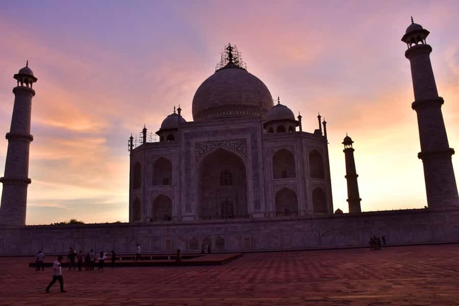 Mumbai: Taj Mahal Day Trip with Flights and Guide - Who Is This Tour Best For?