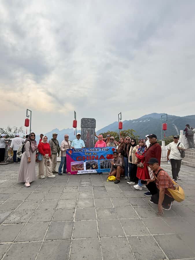 Mutianyu Great Wall & Dingling Tomb Group/Private Day Tour - A Deep Dive into the Experience