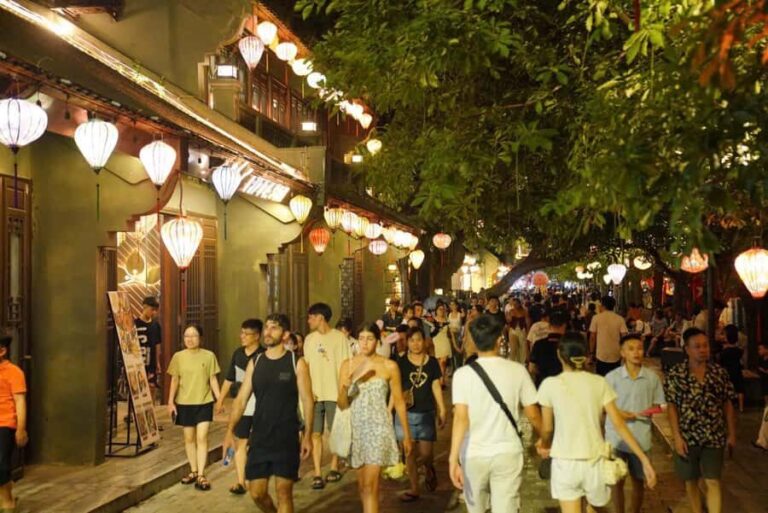 Ninh Binh Night Tour: Bai Dinh Pagoda and Hoa Lu Old Town! - What Makes This Tour Stand Out