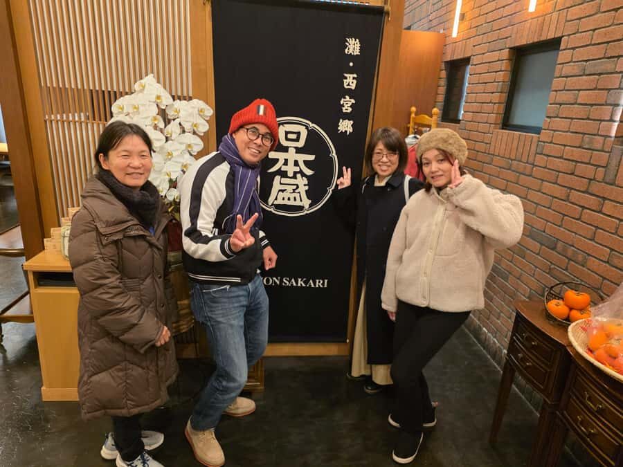 Nishinomiya: Shrine, traditional sake brewery, sake tasting, and Rokkakudo