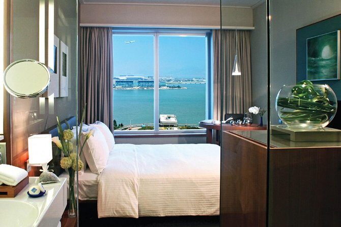 Novotel Citygate Hong Kong Package with Disneyland and Ngong Ping Cable Car Tour - Shopping at Citygate Outlets
