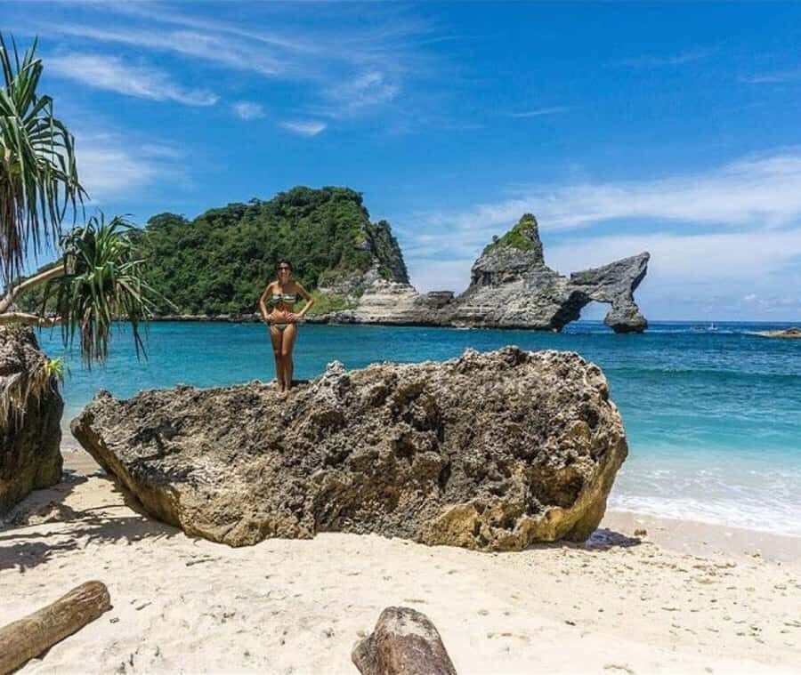 Nusa Penida: East Land Tour with Cave Temple & Beaches - Who Will Love This Tour?