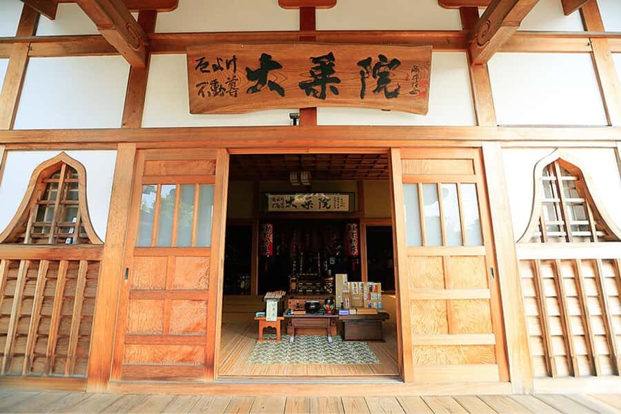 Odawara: Zen Calligraphy Experience at a Temple - The Itinerary Breakdown