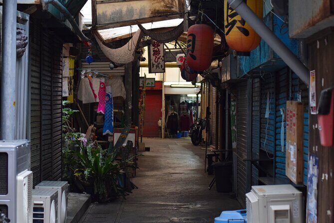 Okinawa Bar Hopping Experience - Food and Drink