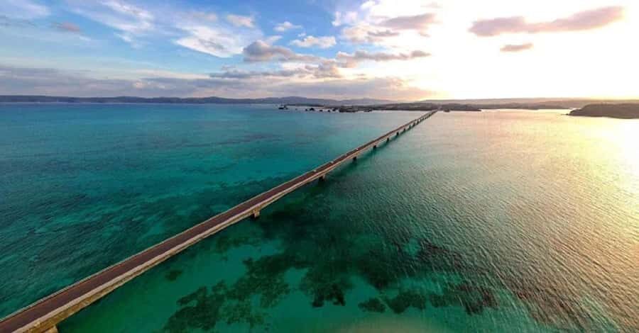 Okinawa: Private Kouri Island, Aquarium & Castle Guided Tour - Transportation and Group Dynamics