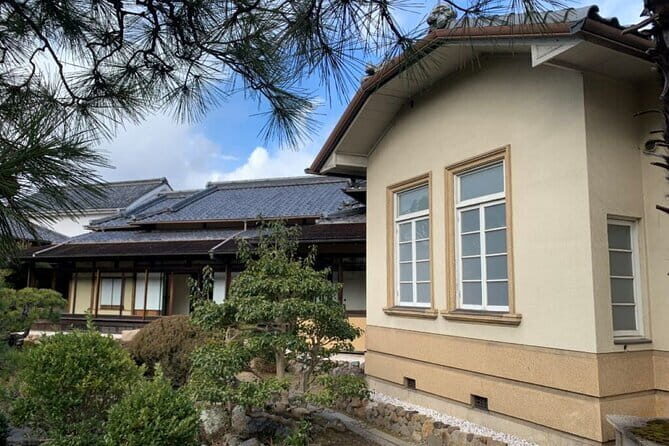 One Day Fukuyama Castle Tomonoura and Sensui jima Island Tour - Exploring Fukuyama Castle