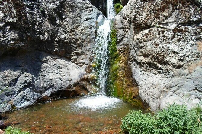 One-Day Trekking to Gusgarf Waterfall - What’s Included and What to Expect