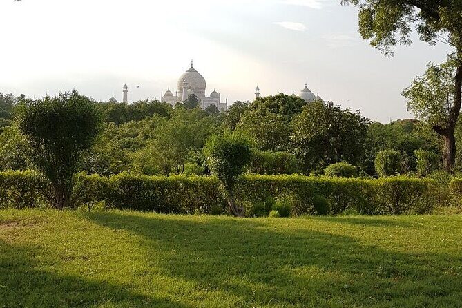 One Hour Yoga Session with view of the beautiful Taj Mahal - Practical Tips for Your Yoga Session